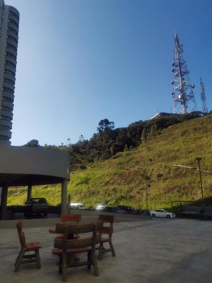 5-6 Pax Family Room Skyview Homestay, Golden Hills Resort Genting Highlands Exterior photo